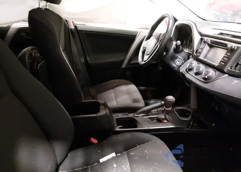 2016 Toyota Rav4 Le z USA, uszkodzony, nr VIN JTMBFREV1GJ075441